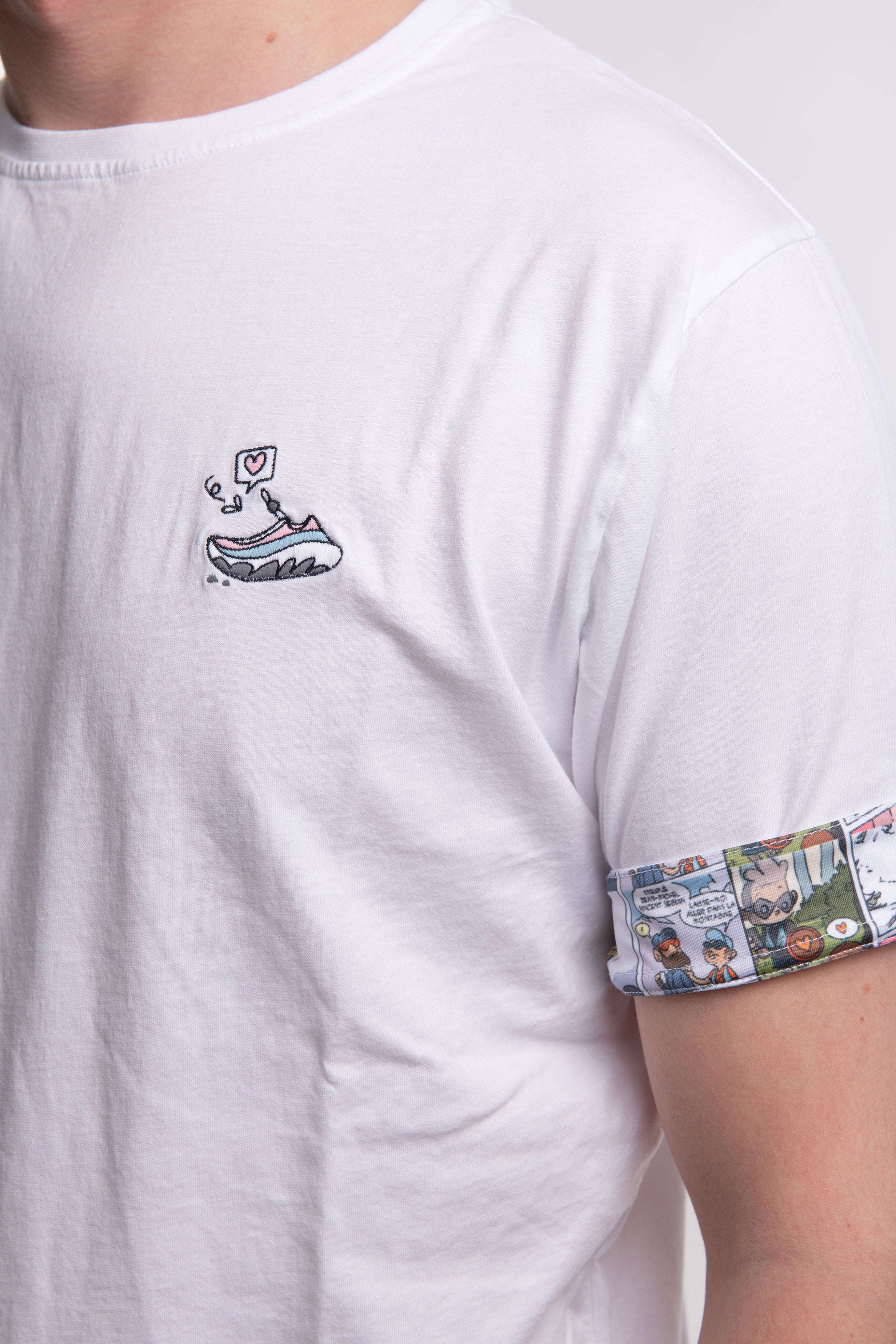 Le T-shirt unisexe After Run "Flying shoes"