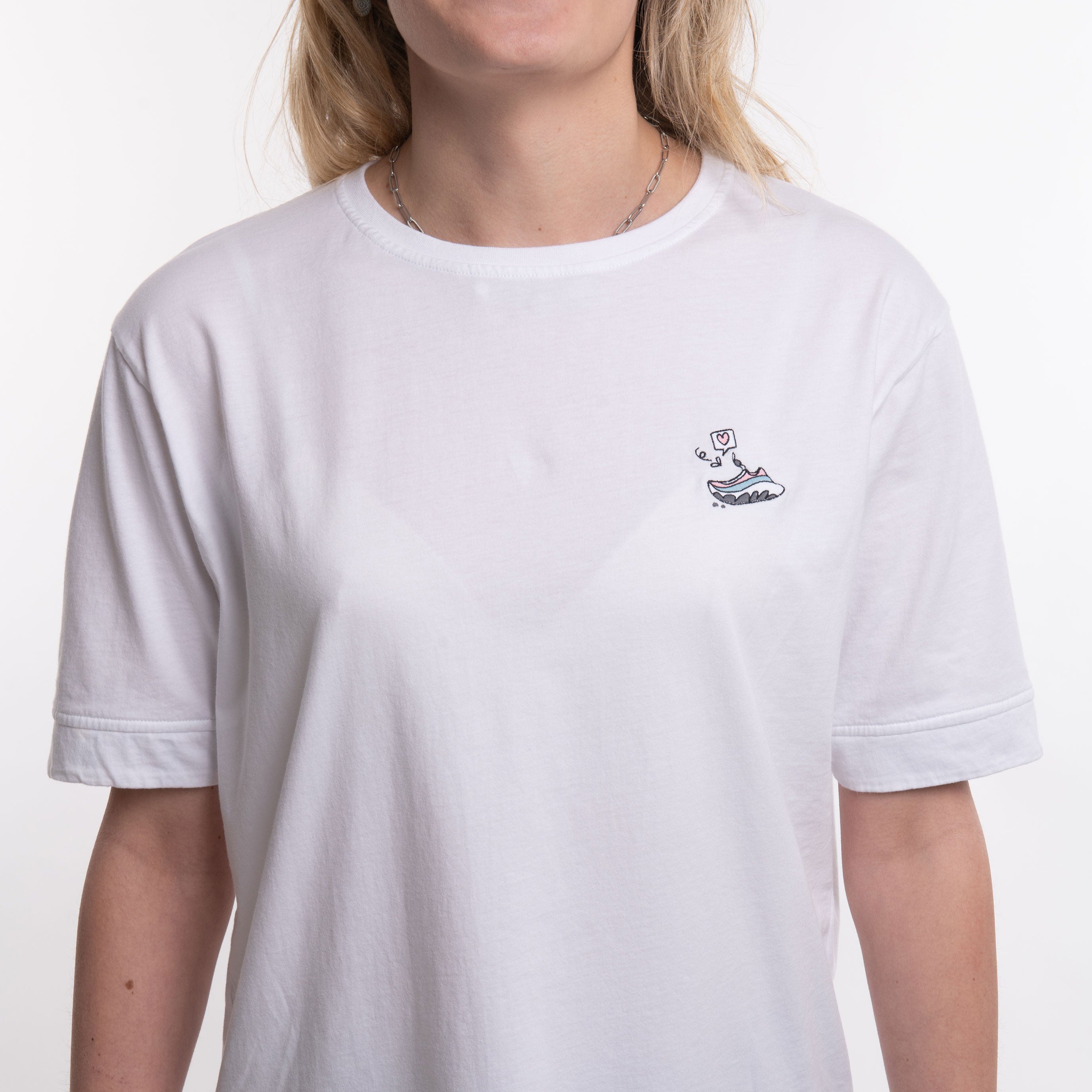 Le T-shirt unisexe After Run "Flying shoes"